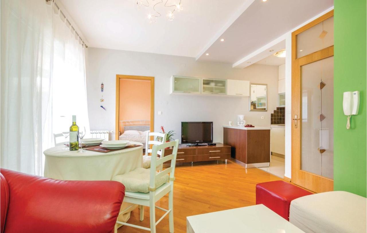 1 Bedroom Amazing Apartment In Rijeka Luaran gambar