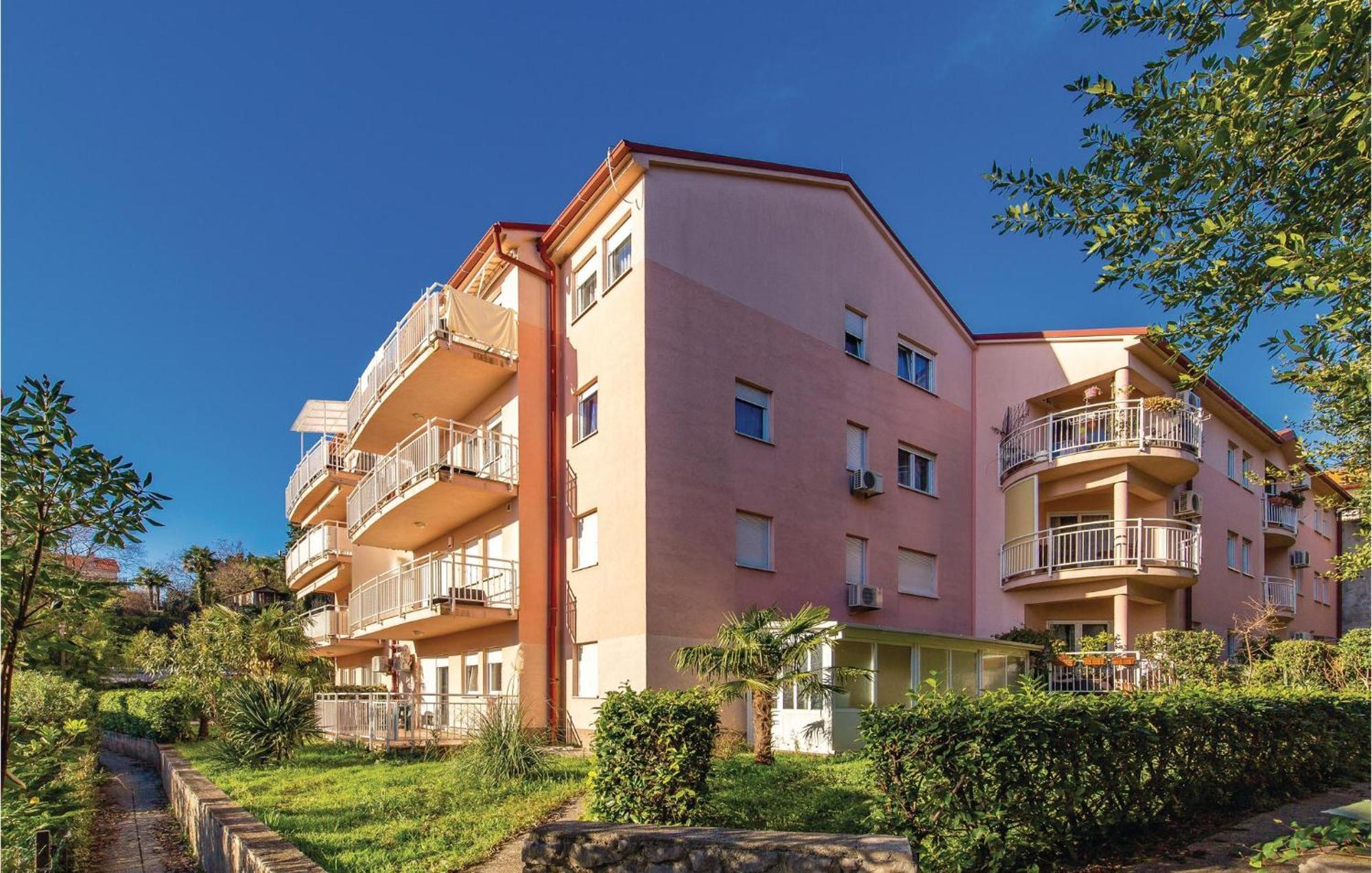 1 Bedroom Amazing Apartment In Rijeka Luaran gambar